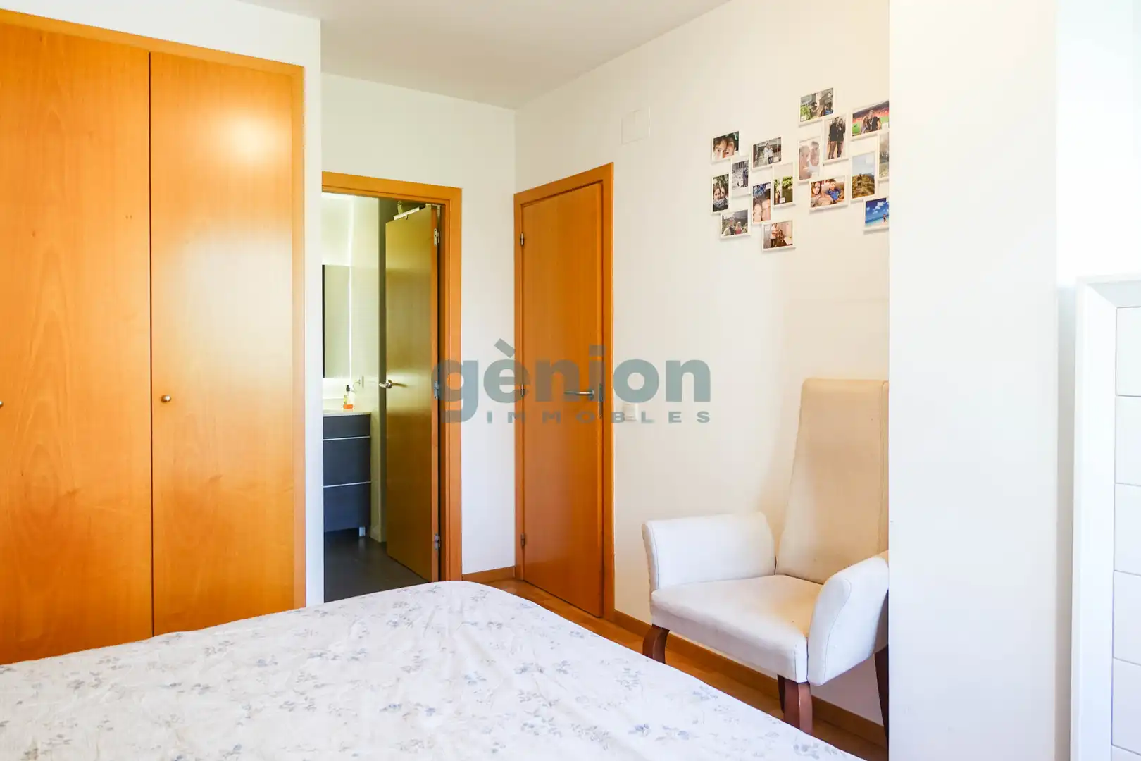 Bedroom of Flat for sale in Salt  with Air Conditioner, Heating and Terrace