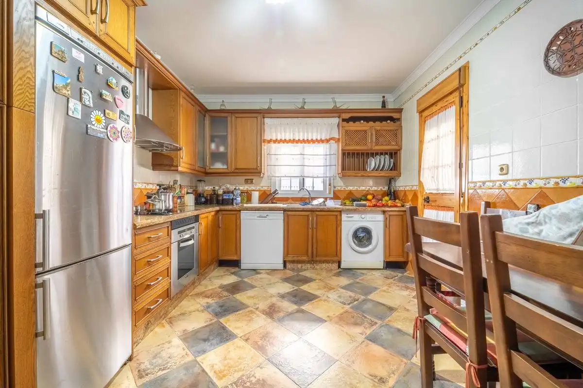 Casa pareada con terraza en venta en C. María Zambrano, imagen 8