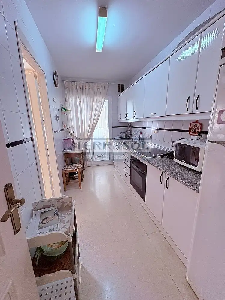 Cuina de Apartament en venda en Vélez-Málaga amb Terrassa i Piscina
