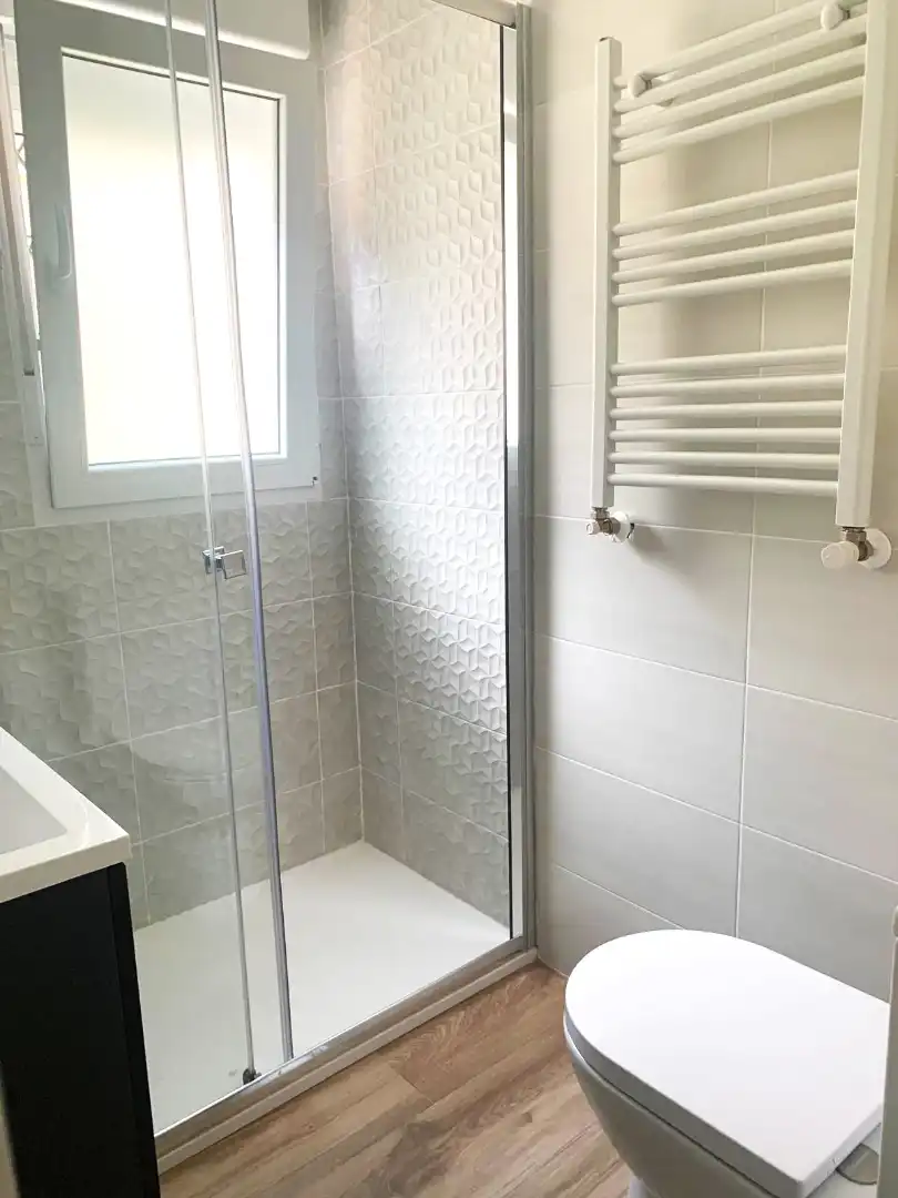 Baño de Piso en venta en Ávila con Calefacción, Amueblado y Horno
