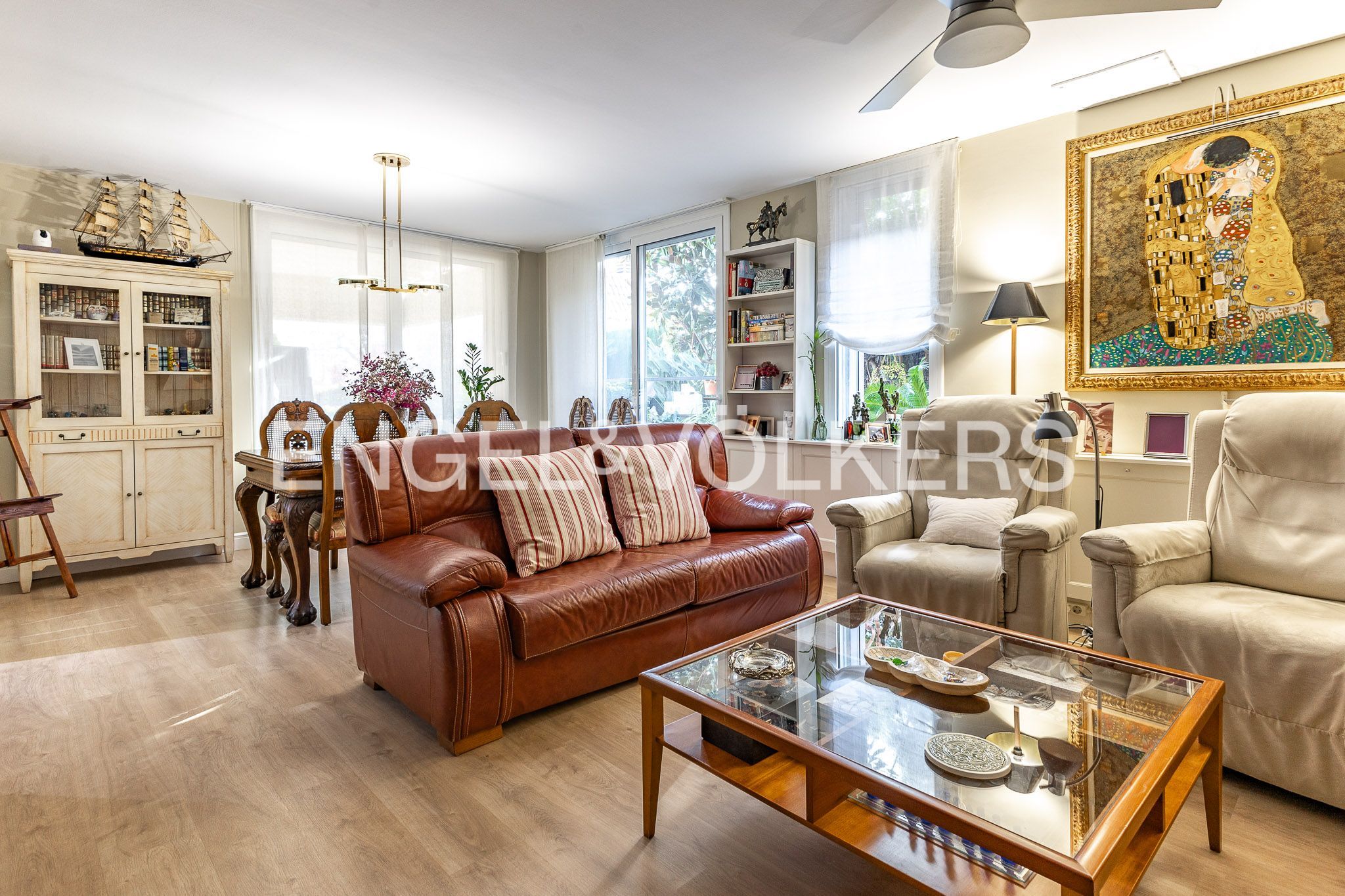 Living room of House or chalet for sale in Argentona  with Heating, Private garden and Parquet flooring