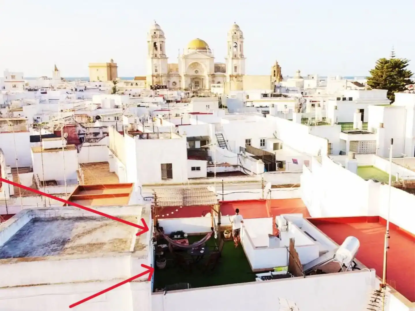 Vista exterior de Pis en venda en  Cádiz Capital amb Aire condicionat i Terrassa