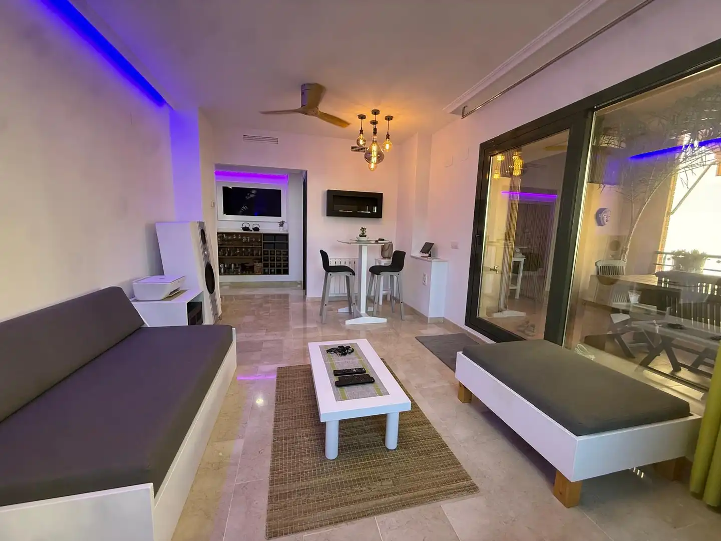 Sala d'estar de Apartament en venda en Dénia amb Aire condicionat, Calefacció i Jardí privat