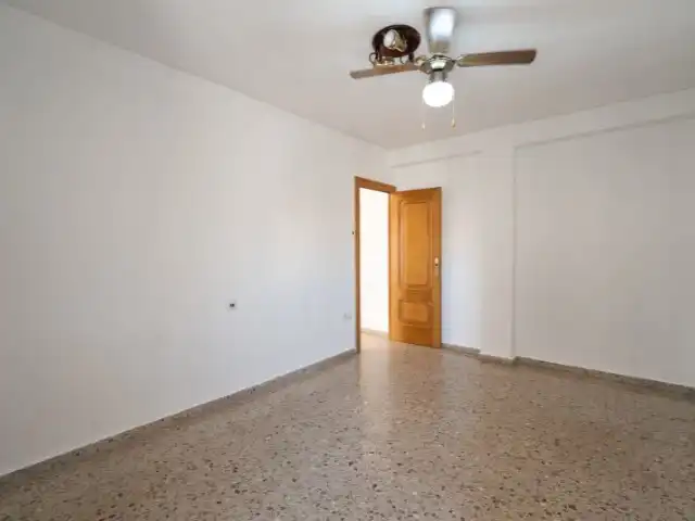 Flat for sale in Burjassot  with Private garden and Balcony