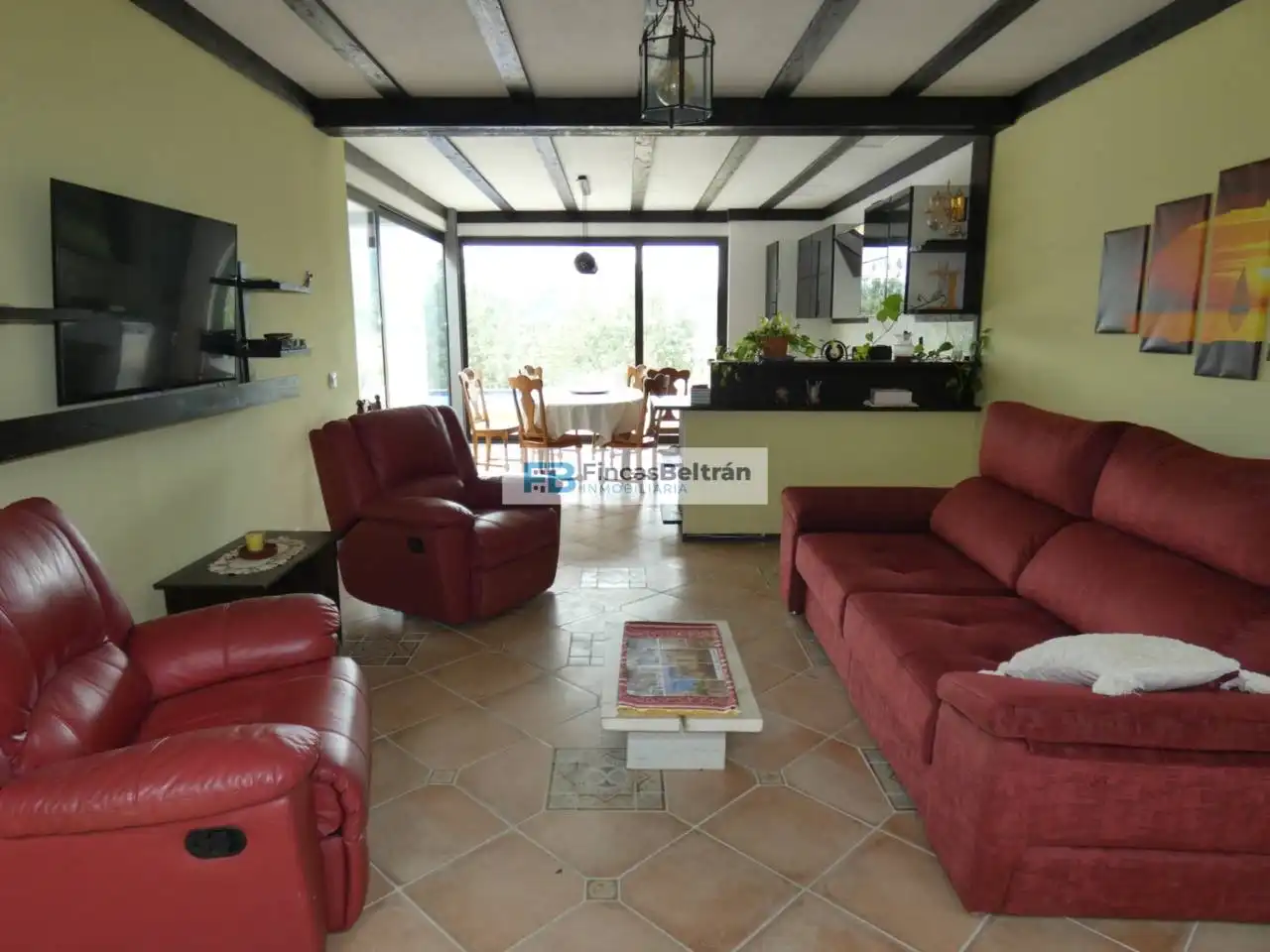 Sala d'estar de Casa o xalet en venda en Cervera del Maestre amb Calefacció, Jardí privat i Terrassa