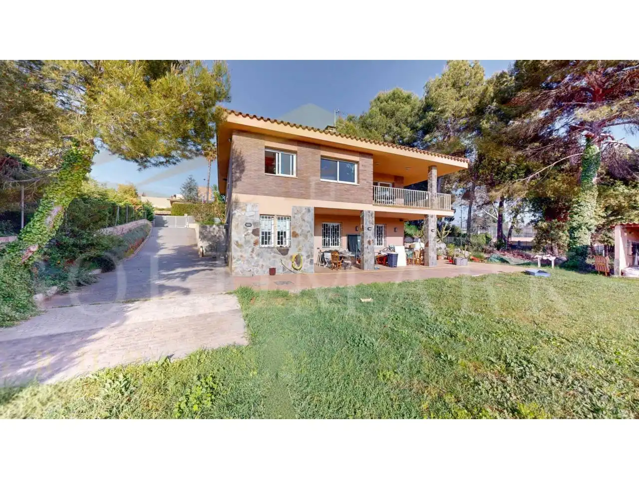 Jardí de Casa o xalet en venda en Sabadell amb Aire condicionat, Jardí privat i Terrassa