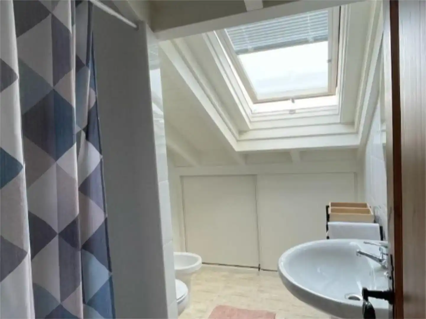 Bathroom of Flat for rent in San Vicente de la Barquera, Cantabria
