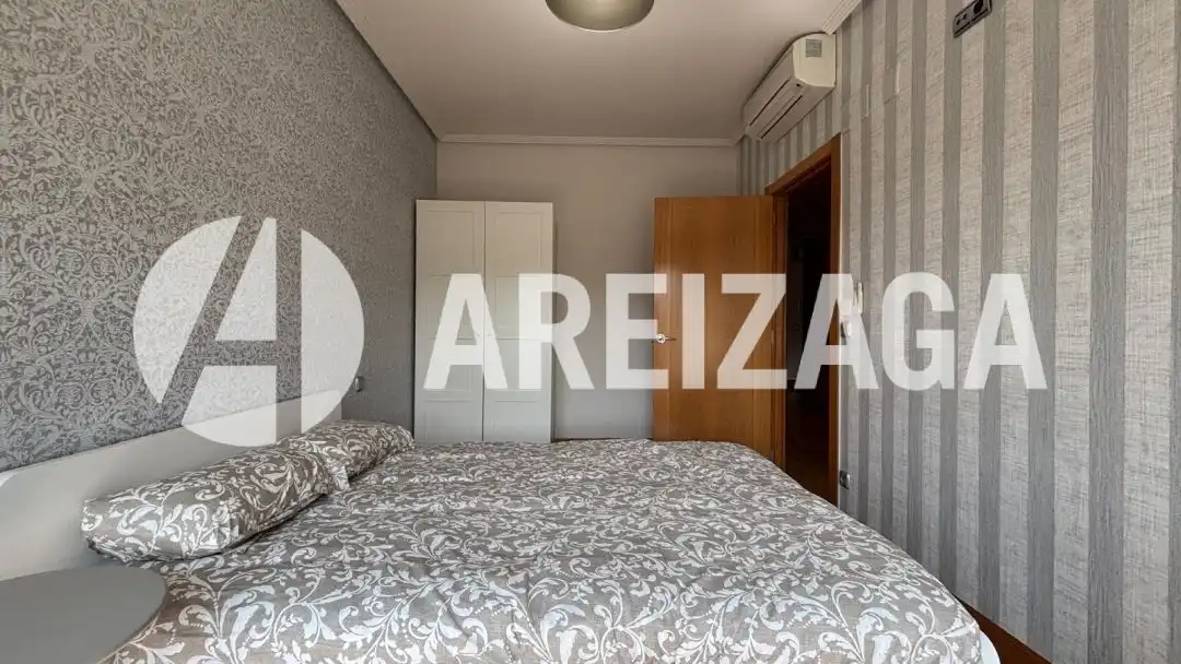 Schlafzimmer von Wohnung zur Miete in Donostia - San Sebastián  mit Klimaanlage und Heizung
