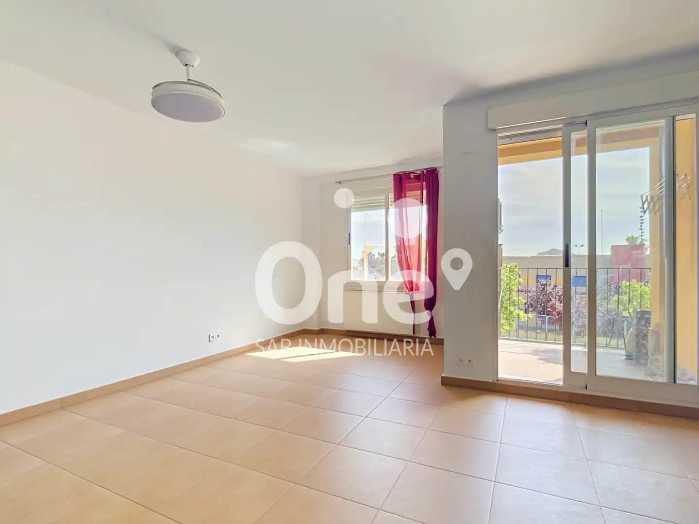 Living room of Flat for sale in Benissanó  with Terrace and Oven