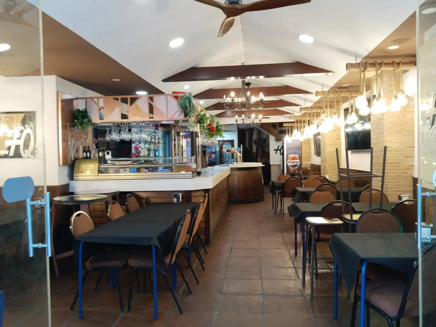 Business premises for sale in Casc Urbà, imagen 2