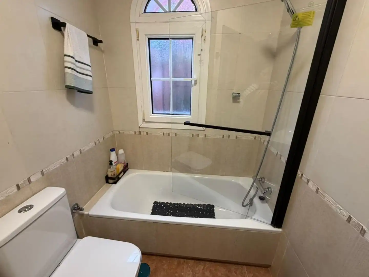 Baño de Casa adosada en venta en Orihuela con Aire acondicionado, Terraza y Trastero