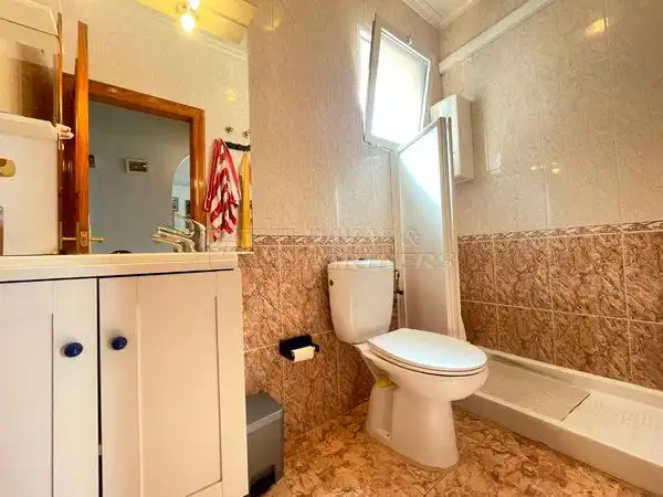 Chalet con jardín en venta en Playa de los Locos, imagen 11