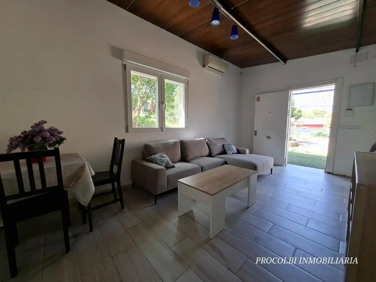 Sala d'estar de Casa o xalet en venda en Uceda amb Aire condicionat, Jardí privat i Terrassa