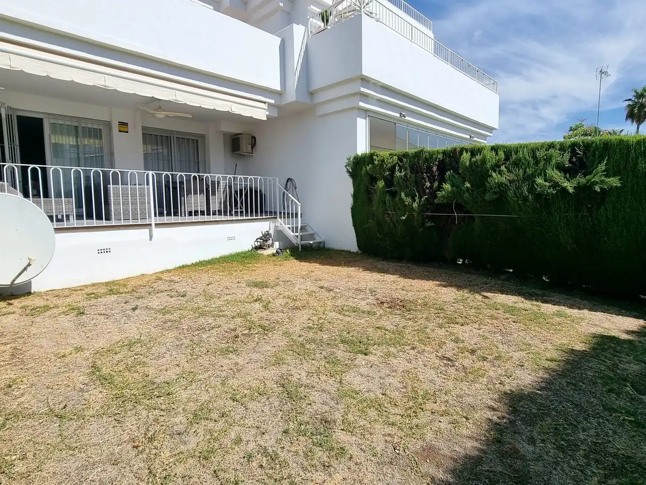 Jardí de Apartament en venda en Estepona amb Aire condicionat, Terrassa i Piscina