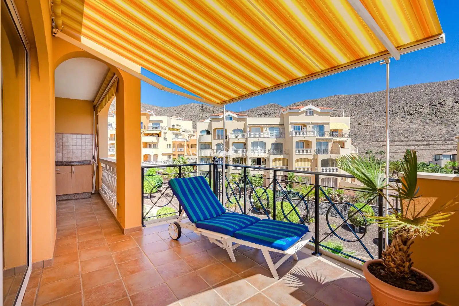 Terraza de Piso en venta en Arona con Terraza, Trastero y Piscina