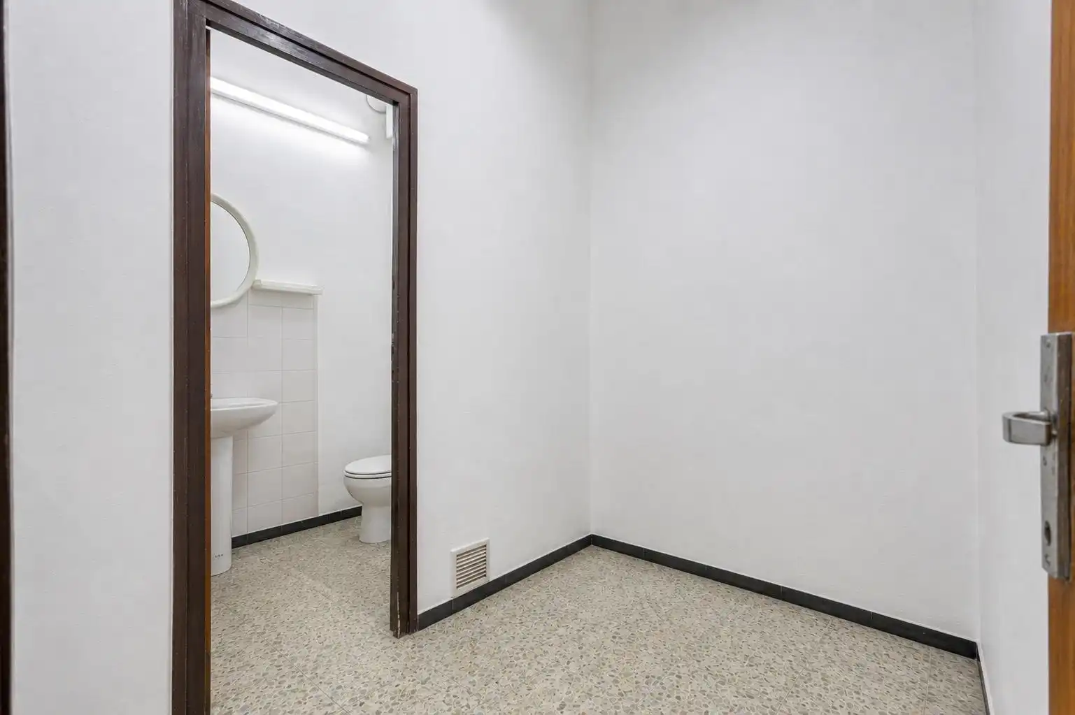 Bathroom of Houses for sale in Igualada  with Air Conditioner, Heating and Terrace