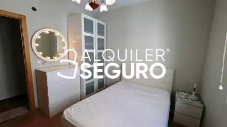 Piso de alquiler en Perez Galdos, Juzgados