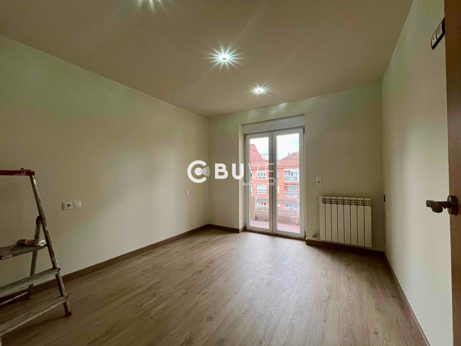 Dormitori de Àtic en venda en León Capital  amb Calefacció i Terrassa