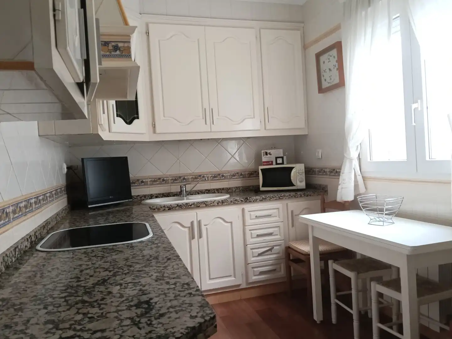 Kitchen of Flat for rent in Almendralejo  with Air Conditioner, Heating and Parquet flooring