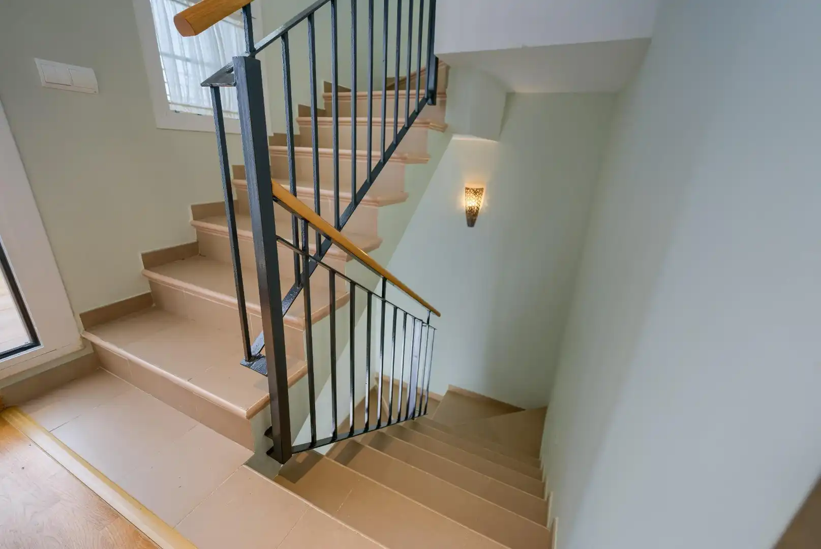Casa adosada en venta en Bormujos con Aire acondicionado, Jardín privado y Terraza