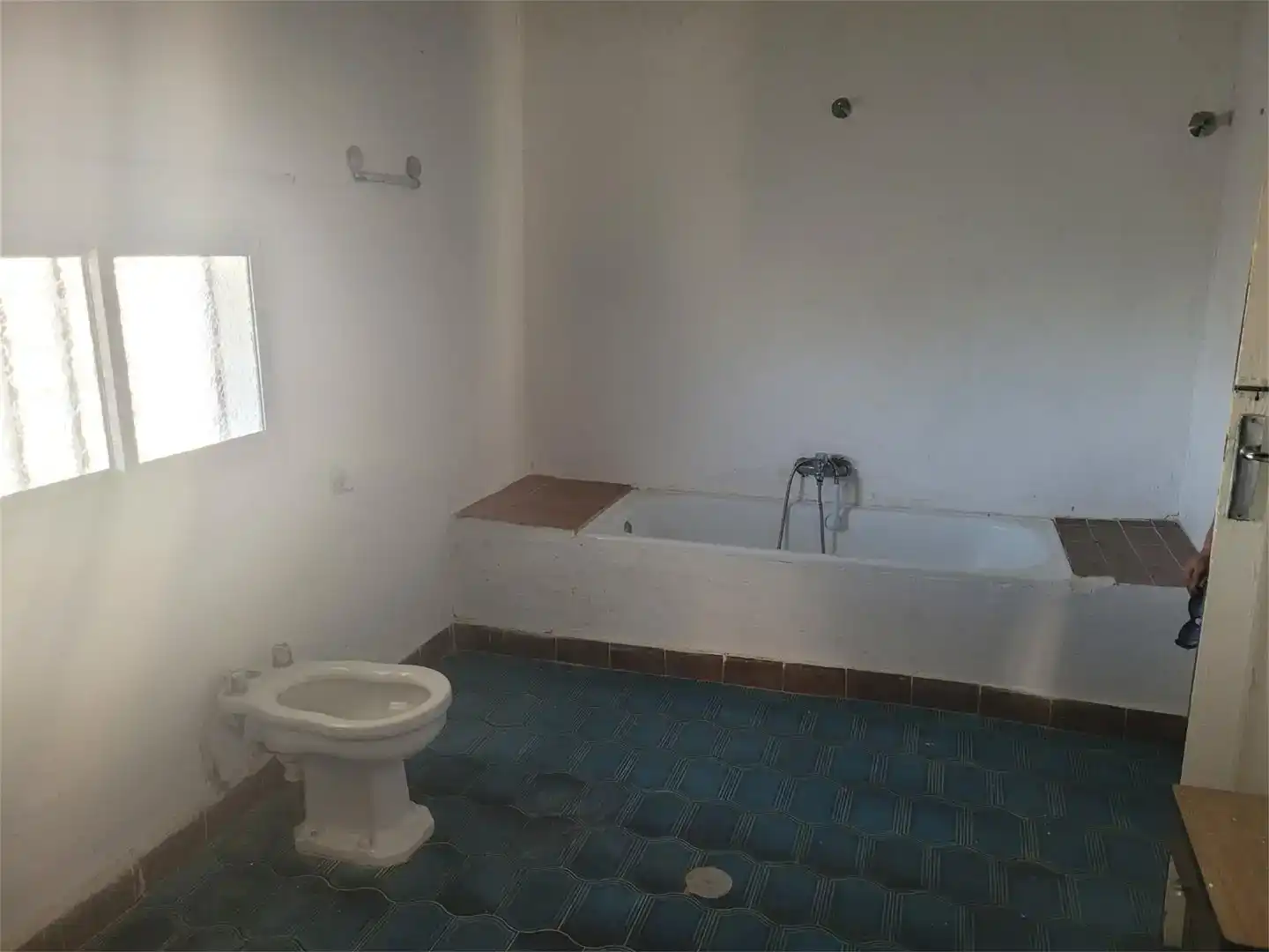 Bany de Finca rústica en venda en Ronda amb Piscina