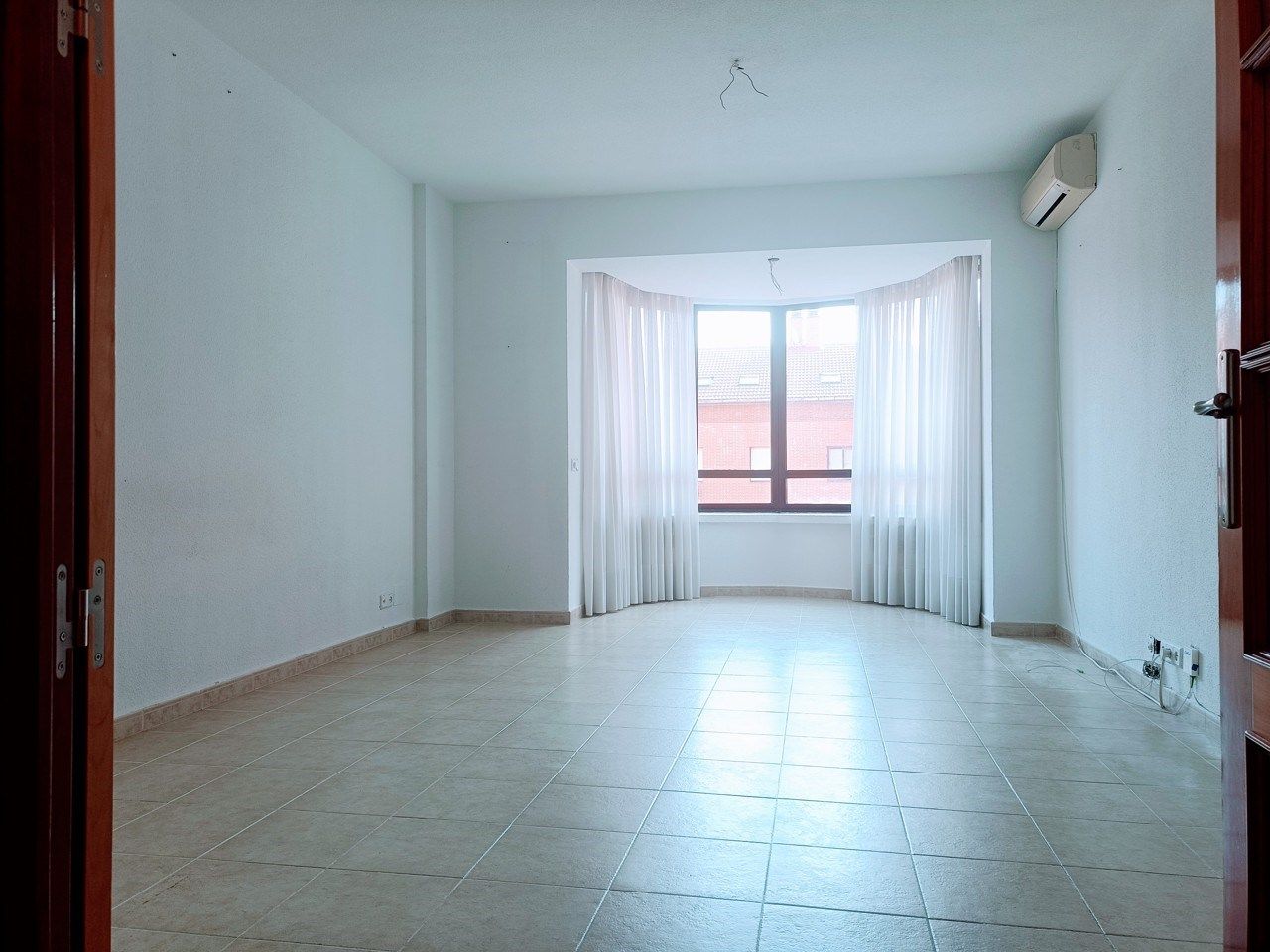Flat to rent in Tres Cantos  with Air Conditioner, Heating and Terrace