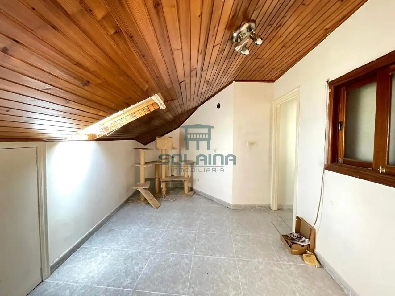 Piso en venta en Ourense Capital  con Calefacción y Balcón