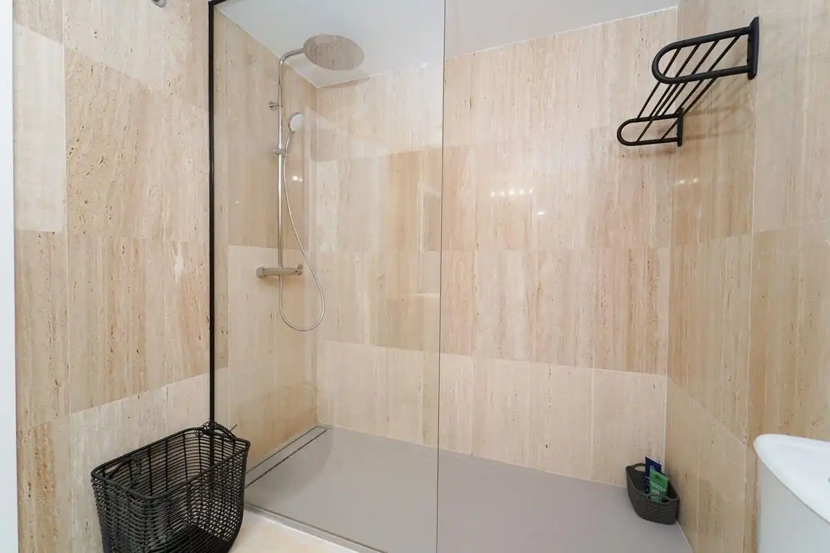 Baño de Ático en venta en Marbella con Aire acondicionado, Calefacción y Terraza