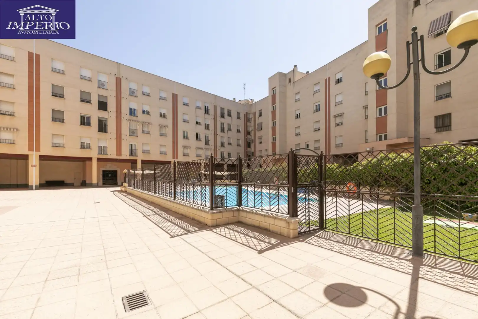 Apartment with pool for sale in 54 Calle Ramón y Cajal #escalera  p3  / 4B, imagen 2