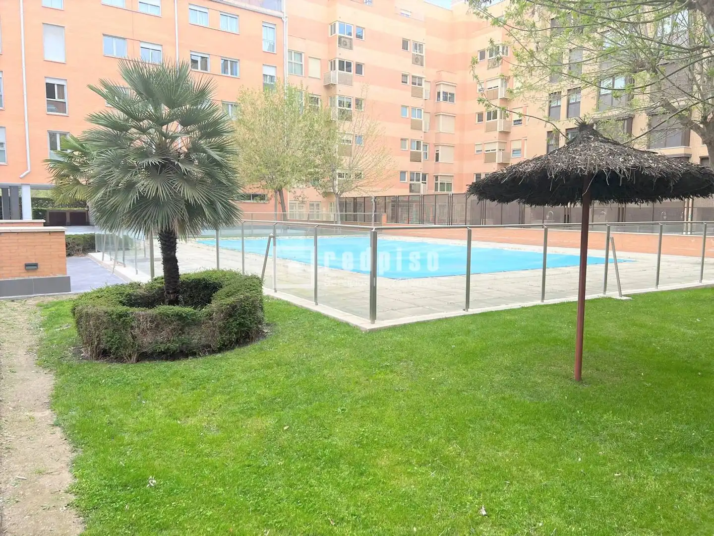 Schwimmbecken von Wohnung zur Miete in Hortaleza