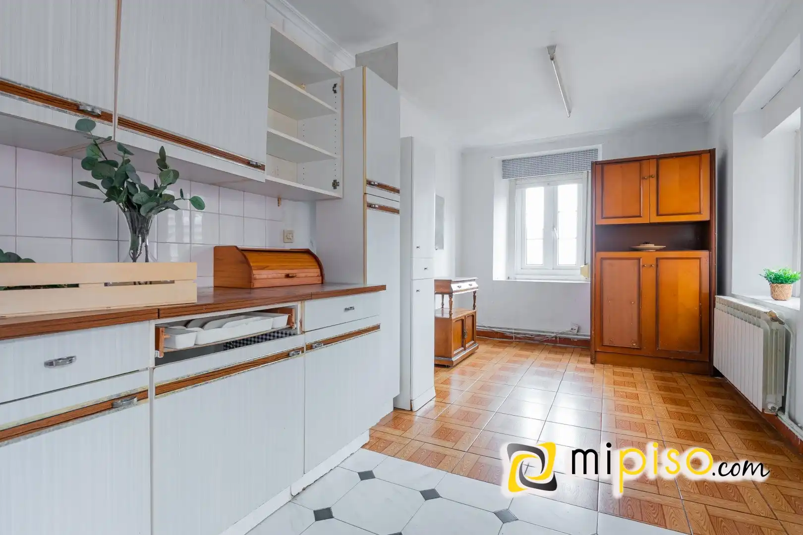 Kitchen of Flat for sale in Laredo  with Heating and Balcony