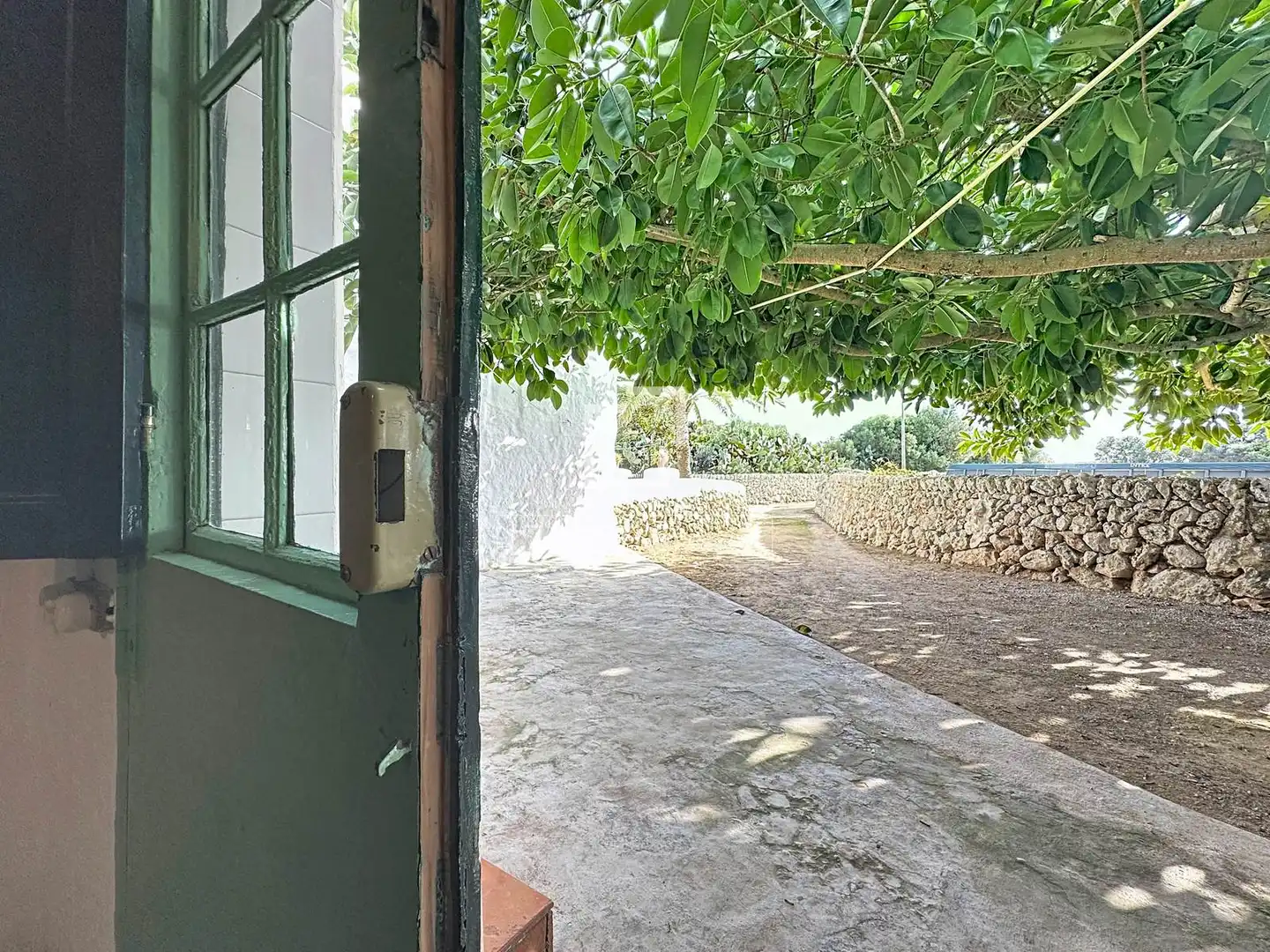 Country house zum Verkauf in Es Castell mit Privatgarten, Abstellraum und Balkon