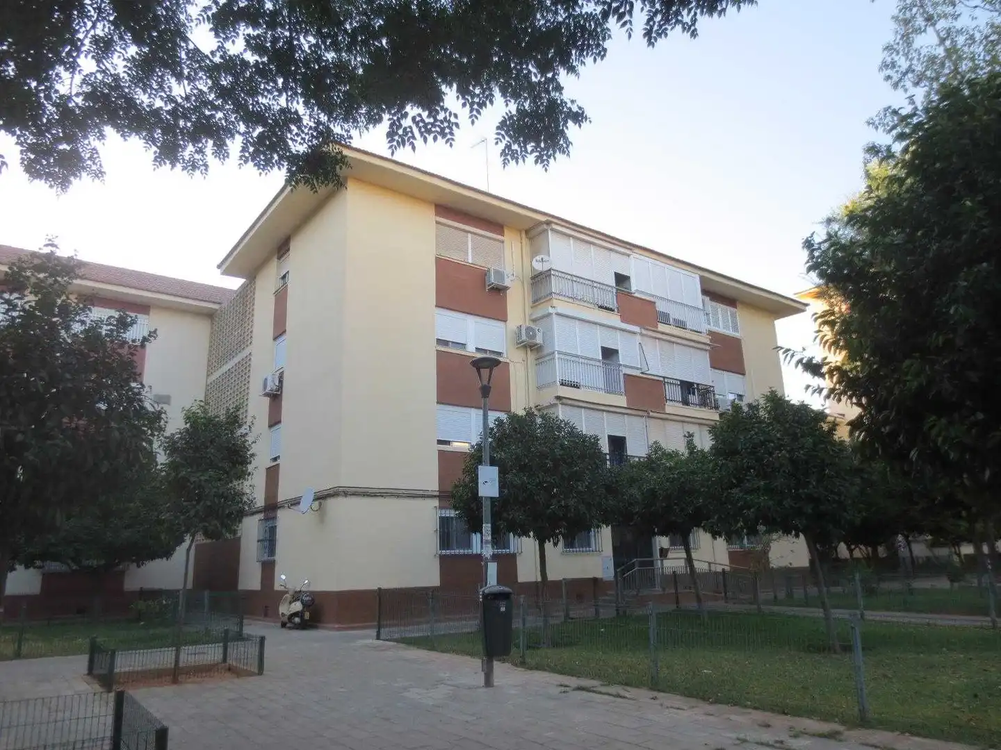 Vista exterior de Pis en venda en Sevilla