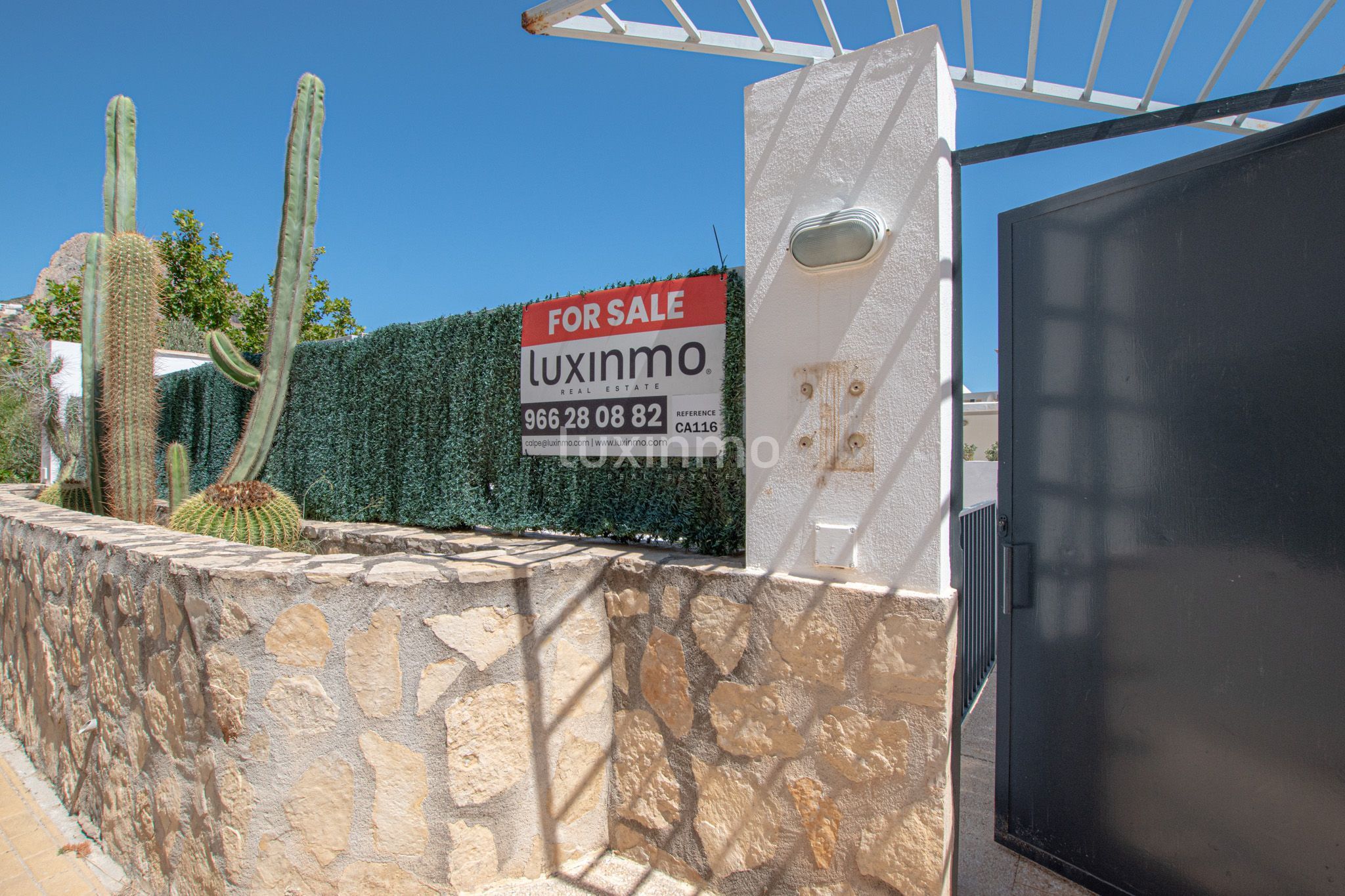 Exterior view of Single-family semi-detached for sale in Altea  with Air Conditioner, Terrace and Swimming Pool