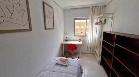 Foto 3 de Pis per a compartir a Avión Cuatro Vientos, El Plantinar – Avda. La Paz - El Juncal, Sevilla