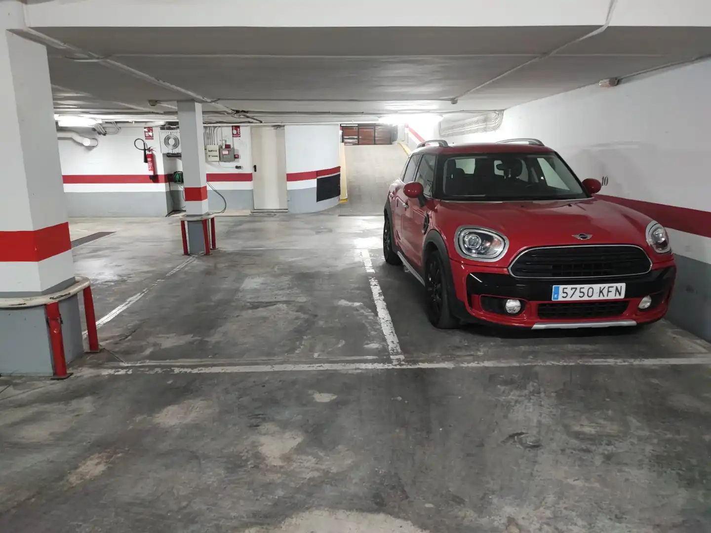 Parking de Ático en venta en Sevilla con Aire acondicionado, Calefacción y Terraza