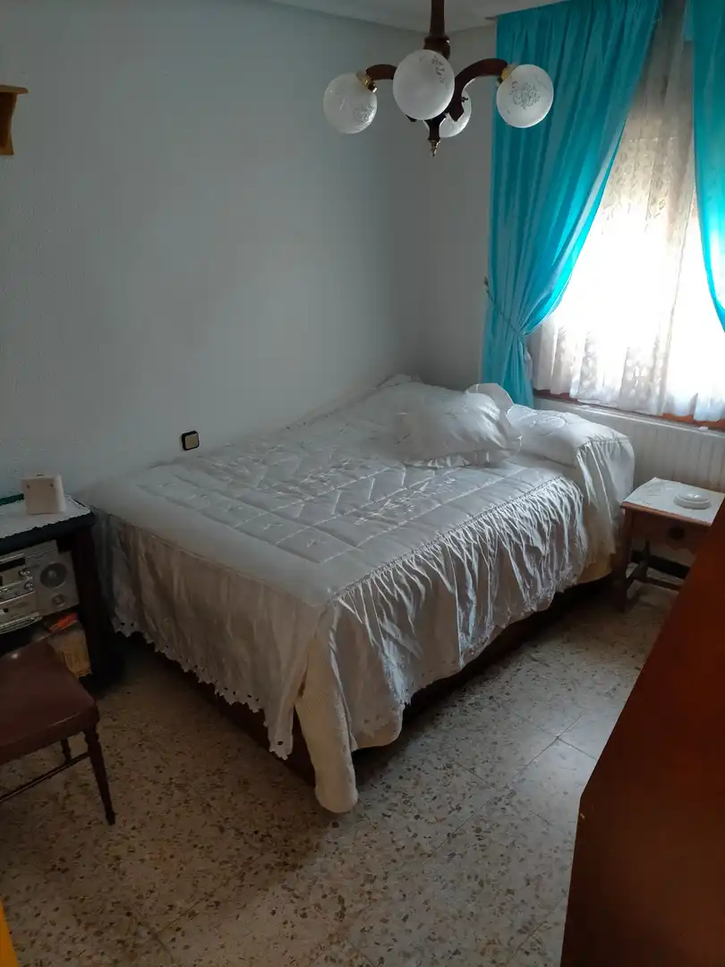 Schlafzimmer von Wohnung zum Verkauf in Arévalo mit Heizung, Terrasse und Möbliert
