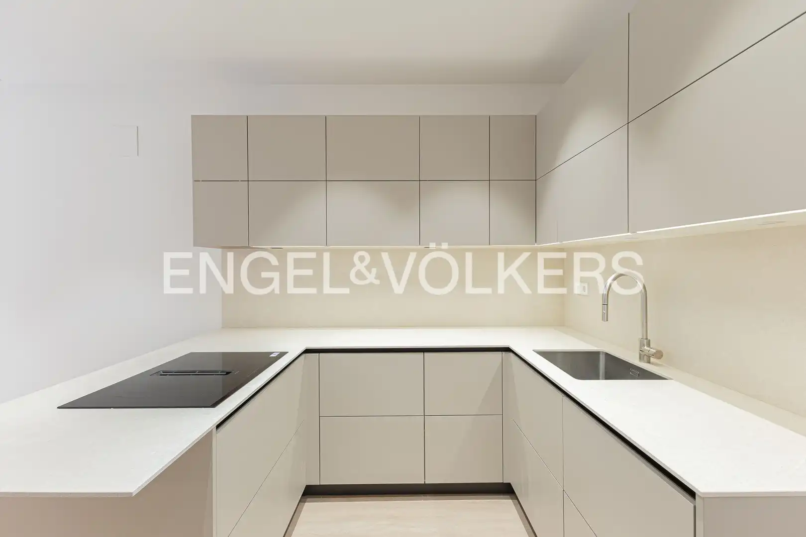 Kitchen of Flat for sale in Barcelona  with Air Conditioner, Heating and Private garden