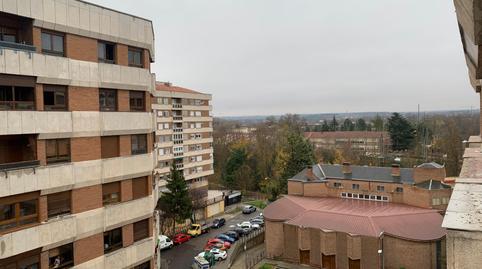 Foto 2 de Pis en venda a Calle Miranda Do Douro, 4, Centro, Burgos