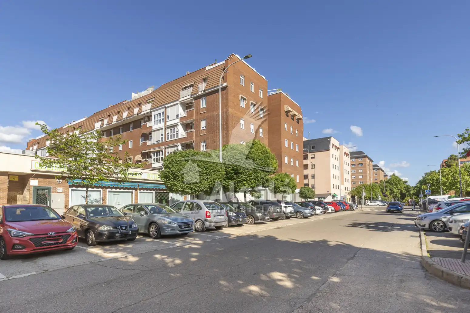 Exterior view of Flat for sale in Alcalá de Henares  with Air Conditioner, Heating and Private garden