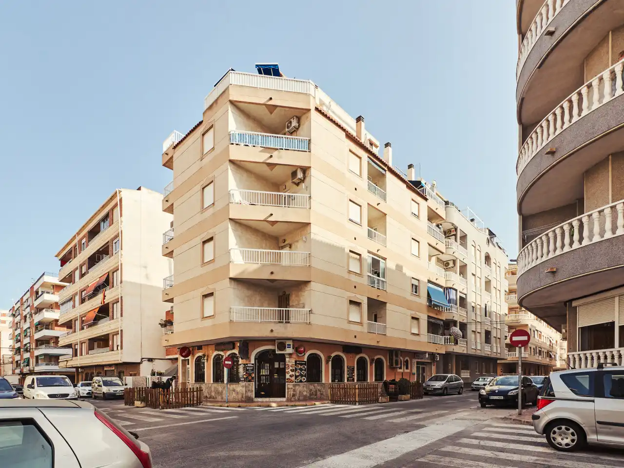 Vista exterior de Apartament en venda en Torrevieja amb Aire condicionat, Calefacció i Terrassa