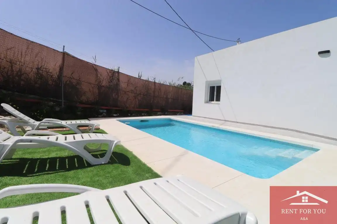 Piscina de Casa o chalet de alquiler en Cártama con Jardín privado, Terraza y Piscina