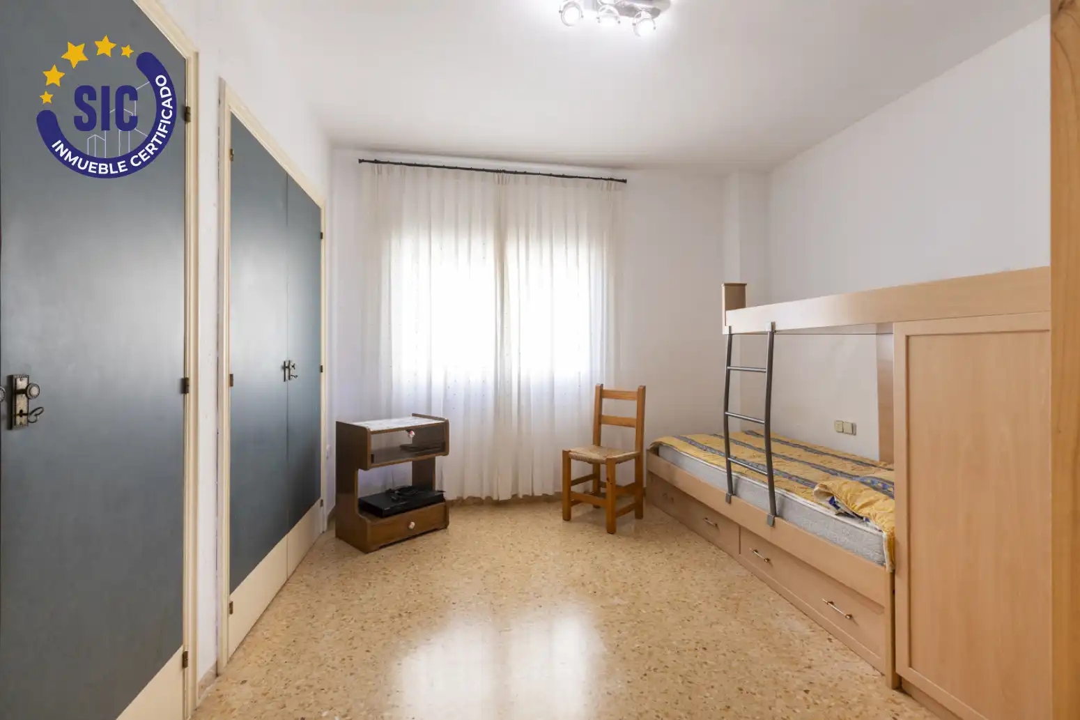 Habitación de Piso en venta en Sueca con Jardín privado, Terraza y Balcón