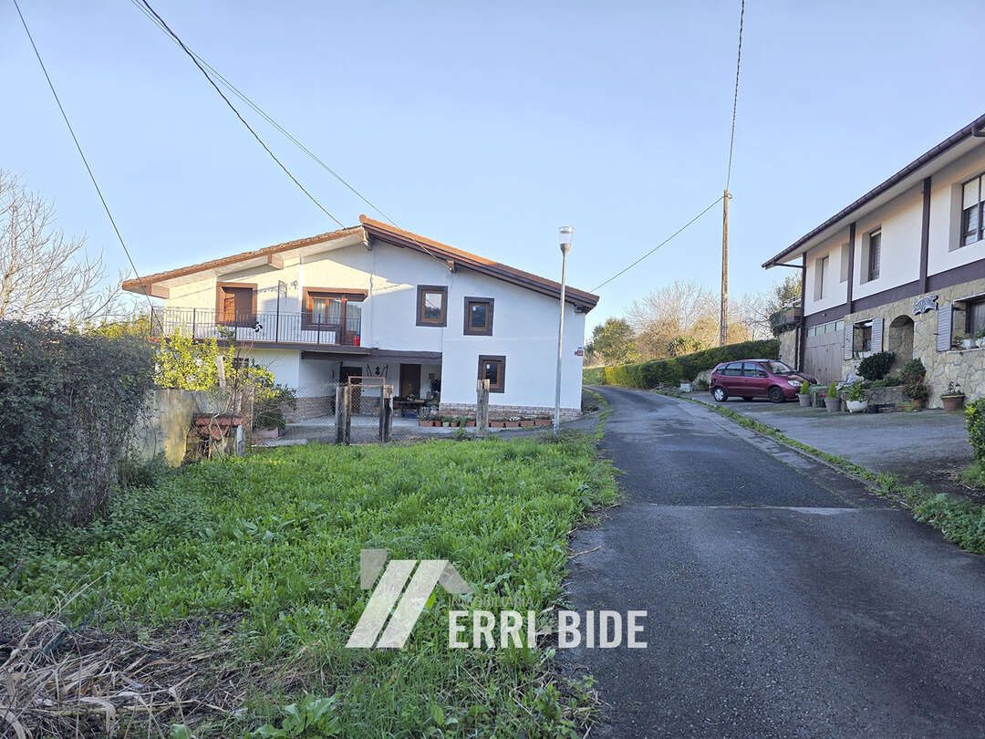 Außenansicht von Country house zum Verkauf in Gamiz-Fika mit Abstellraum
