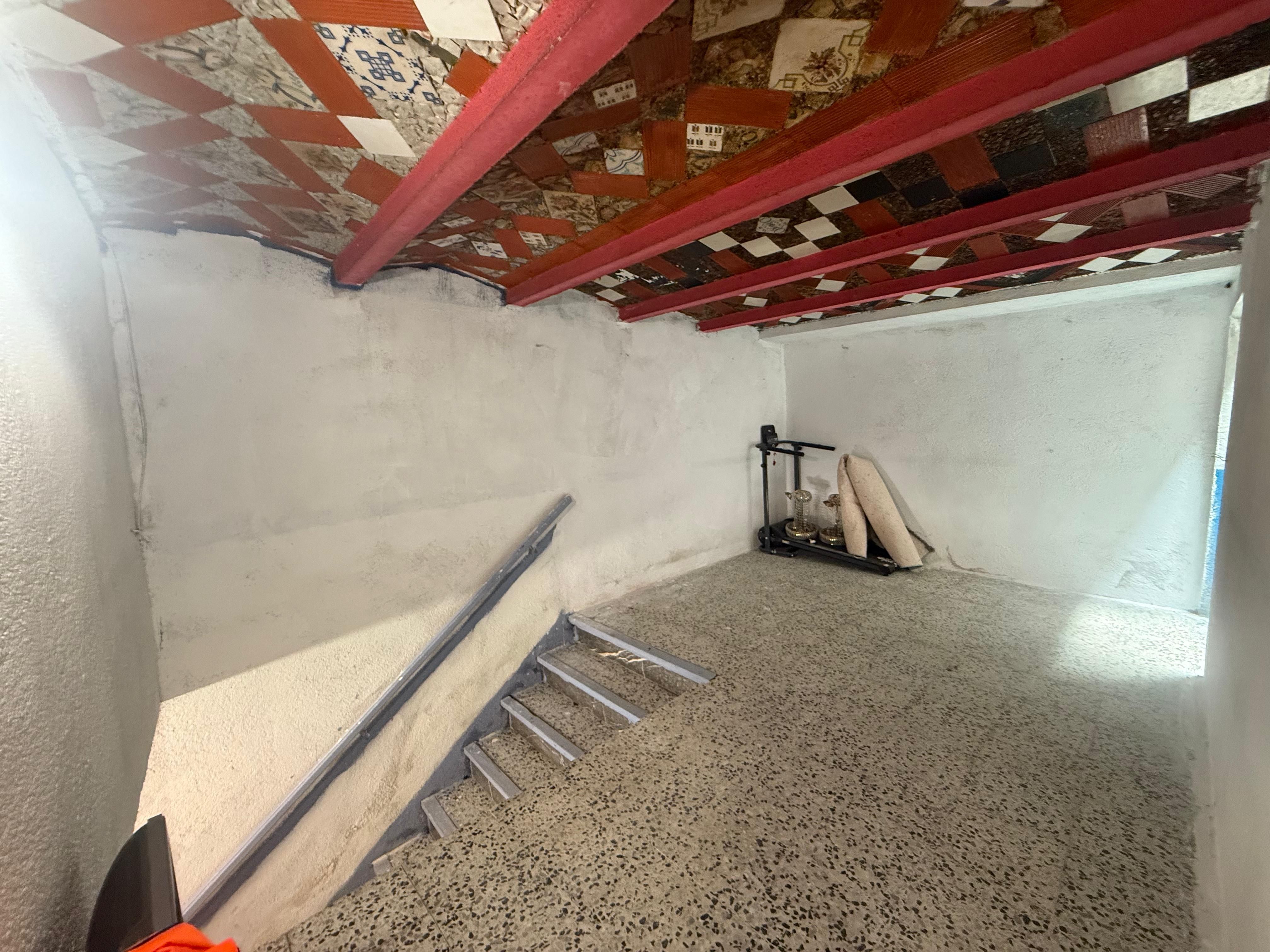 House or chalet for sale in Lladó  with Terrace