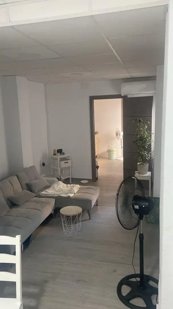 Living room of Ground floor for rent in Burjassot  with Air Conditioner, Parquet flooring and Terrace