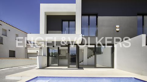 Casa de obra nueva en una ubicación inmejorable
