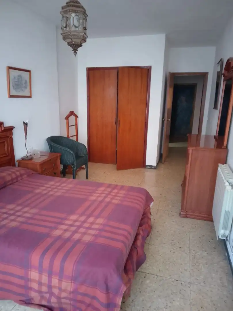 Bedroom of Flat for rent in Pontevedra Capital   with Heating, Furnished and Oven