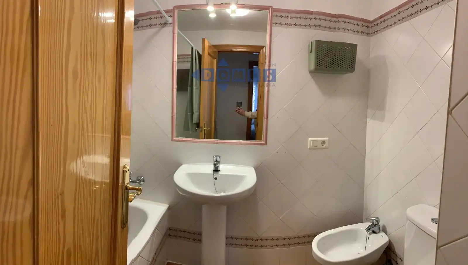 Bany de Apartament en venda en La Ciudad