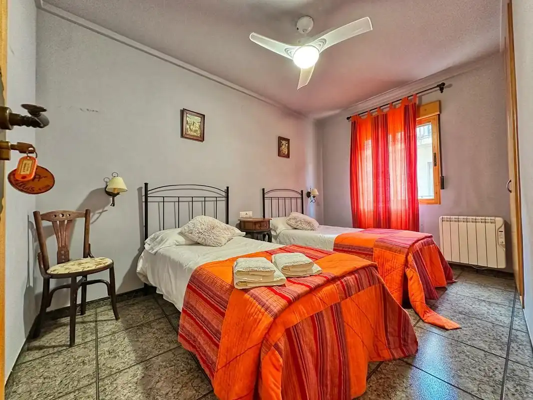 Habitación de Casa o chalet en venta en La Vall de Laguar con Aire acondicionado, Calefacción y Jardín privado